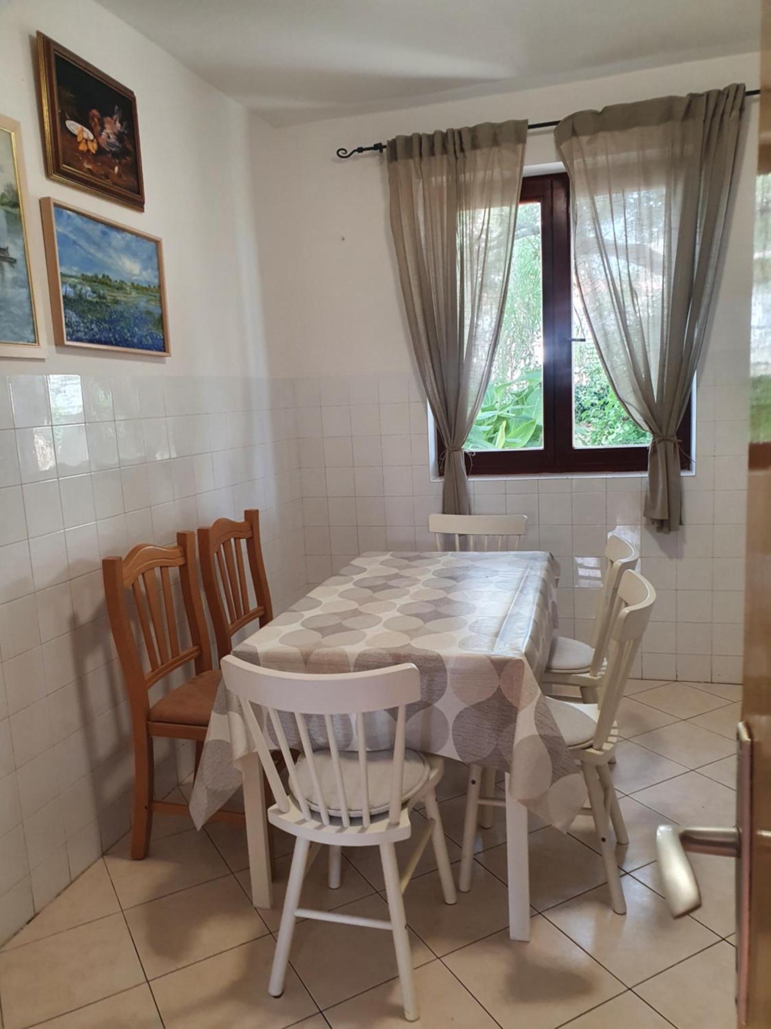 Apartments Kero New Value 2023 Fully Ac Porec Phòng bức ảnh